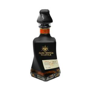 ADICTIVO Anejo Black 750 ml