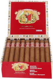 ROMEO Y JULIETA Reserva Real CORONA